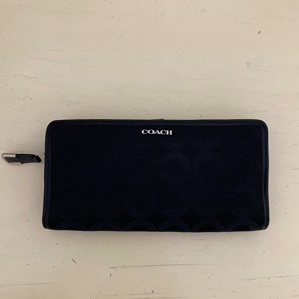 COACH Black Accordion Zippered Wallet Large